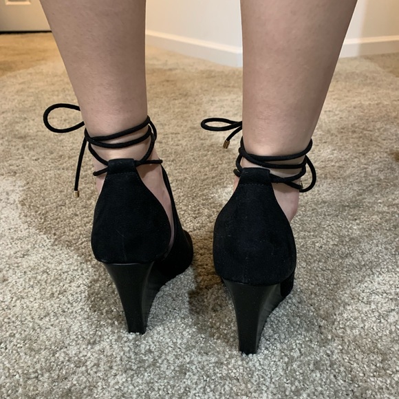 Aldo’s Peep Toe Wedge Heels - Picture 6 of 7